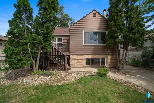 212 W 42nd St Street, Sioux Falls, SD 57105