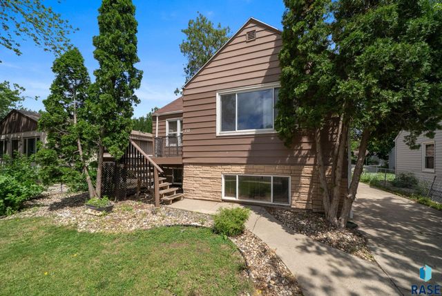 212 W 42nd St Street, Sioux Falls, SD 57105