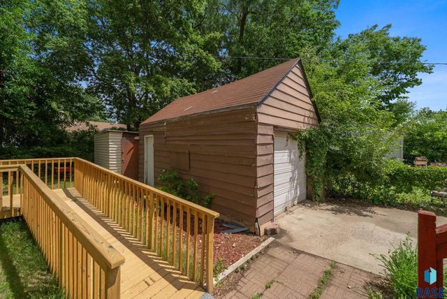 212 W 42nd St Street, Sioux Falls, SD 57105