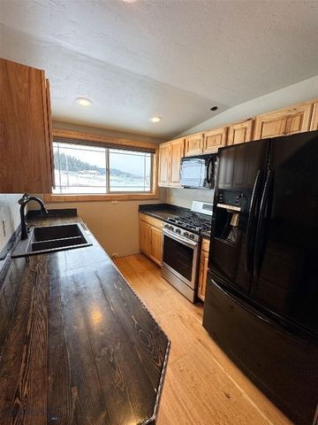 36 Windsong Court, Kalispell, MT 59901
