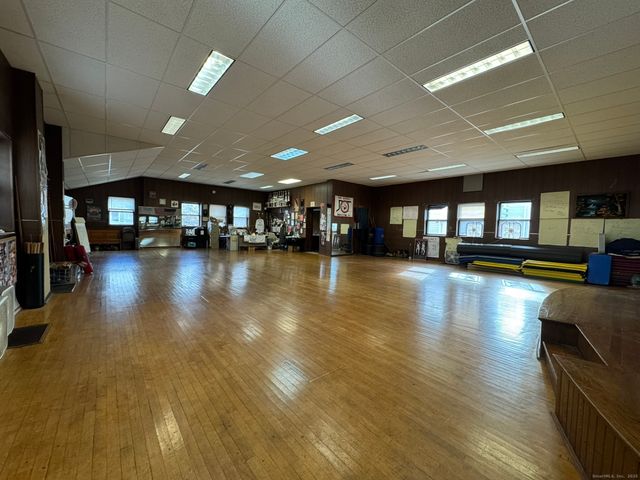 565 High Street, Middletown, CT 06457