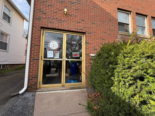 565 High Street, Middletown, CT 06457