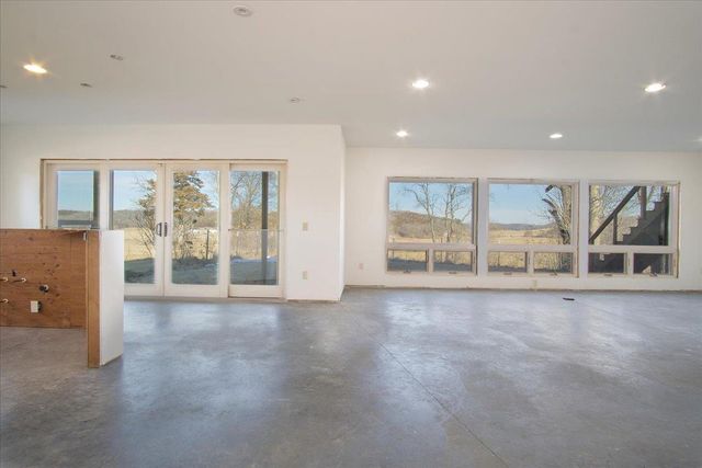 9917 Carter Road, Mazomanie, WI 53560