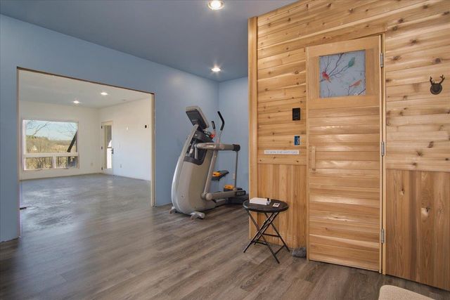 9917 Carter Road, Mazomanie, WI 53560