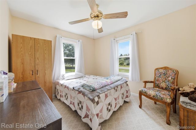 665 S Howell Street, Pinckney Village, MI 48169