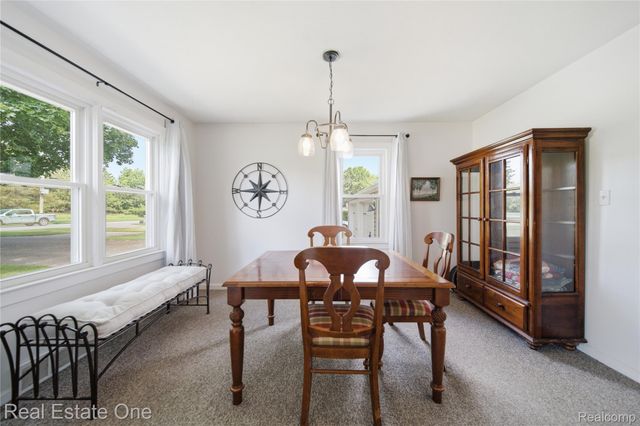 665 S Howell Street, Pinckney Village, MI 48169