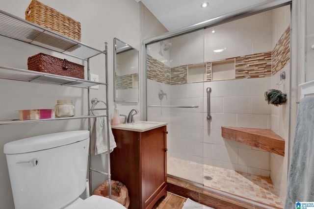 659 RIDGE TOP CIRCLE, Birmingham, AL 35206