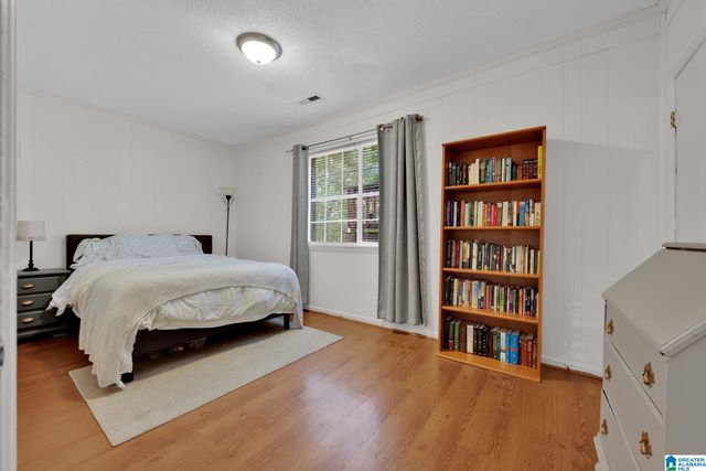659 RIDGE TOP CIRCLE, Birmingham, AL 35206