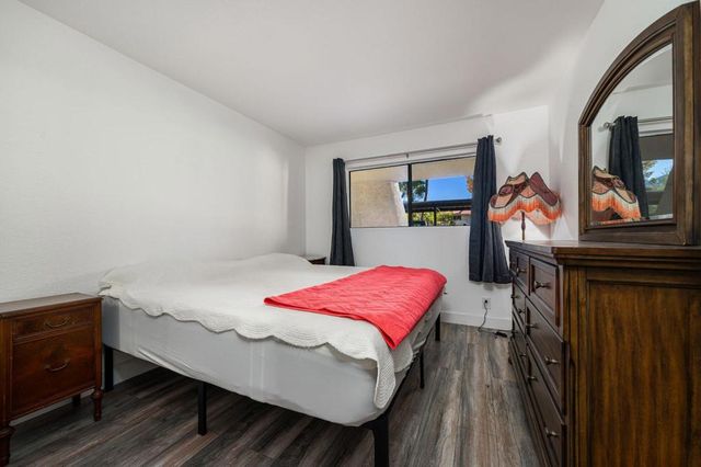 680 N Ashurst Court 102, Palm Springs, CA 92262