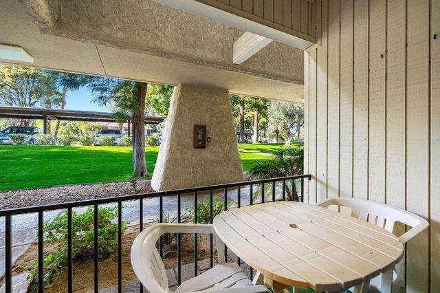 680 N Ashurst Court 102, Palm Springs, CA 92262