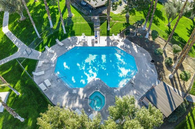 680 N Ashurst Court 102, Palm Springs, CA 92262