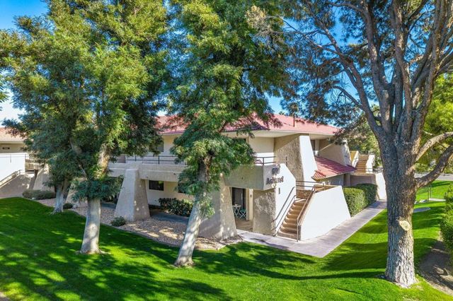 680 N Ashurst Court 102, Palm Springs, CA 92262