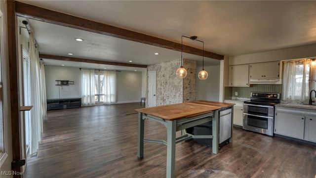 12985 John Glenn School Road, New Concord, OH 43762