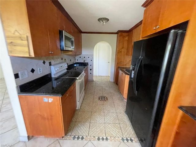 19008 Orlando RD S, Fort Myers, FL 33967