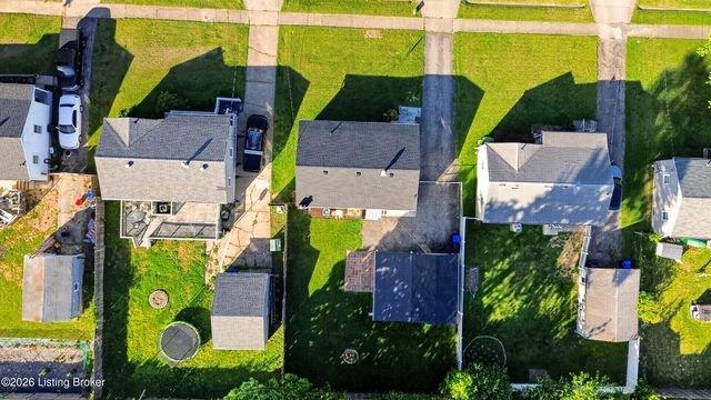 330 E Southside Ct, Louisville, KY 40214