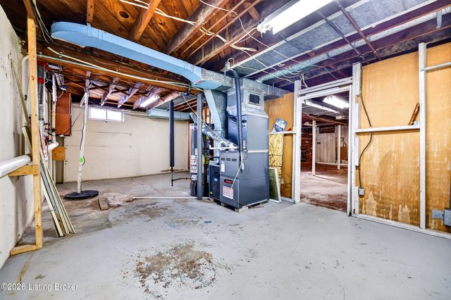 330 E Southside Ct, Louisville, KY 40214