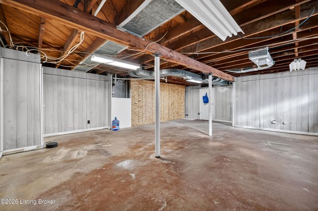 330 E Southside Ct, Louisville, KY 40214