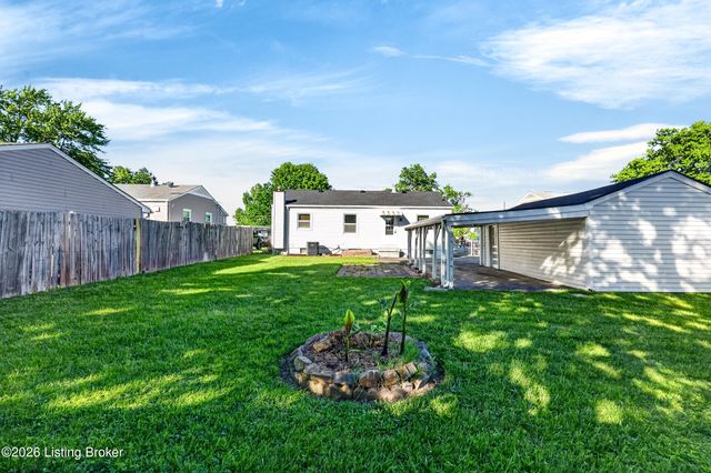 330 E Southside Ct, Louisville, KY 40214