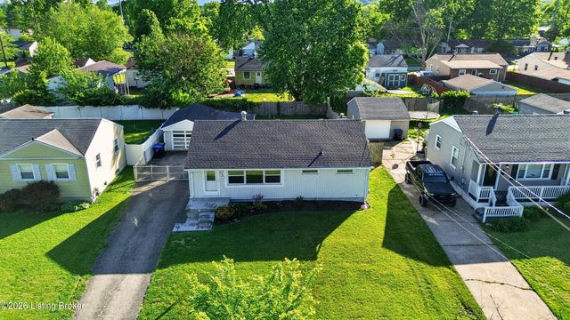 330 E Southside Ct, Louisville, KY 40214