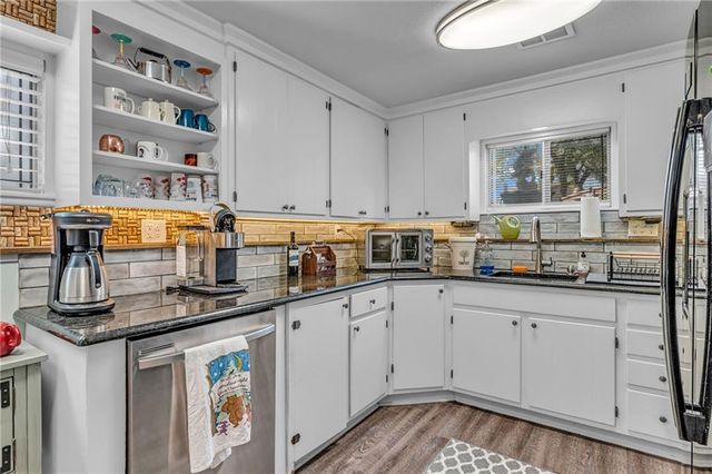 15339 Lake Road 2 Street, Gardner, KS 66030