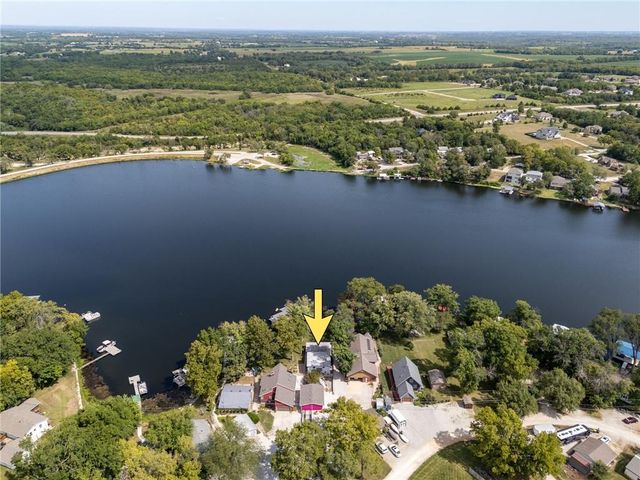 15339 Lake Road 2 Street, Gardner, KS 66030