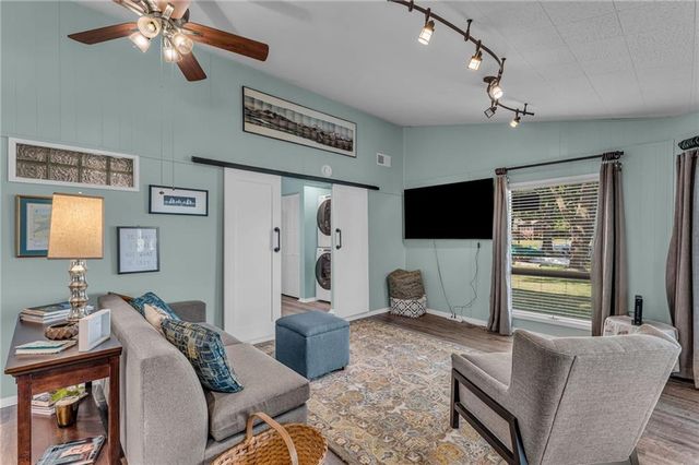 15339 Lake Road 2 Street, Gardner, KS 66030