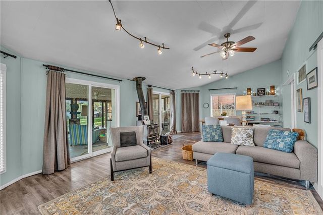 15339 Lake Road 2 Street, Gardner, KS 66030