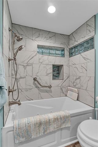 15339 Lake Road 2 Street, Gardner, KS 66030