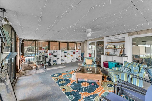 15339 Lake Road 2 Street, Gardner, KS 66030