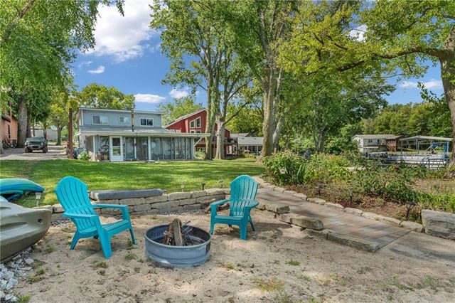 15339 Lake Road 2 Street, Gardner, KS 66030