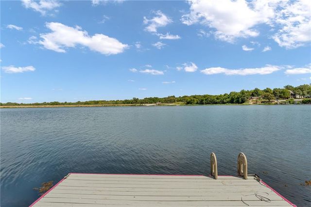 15339 Lake Road 2 Street, Gardner, KS 66030