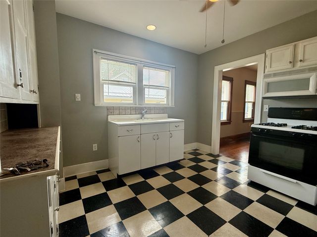 1328 PATTERSON Avenue, Erie, PA 16508