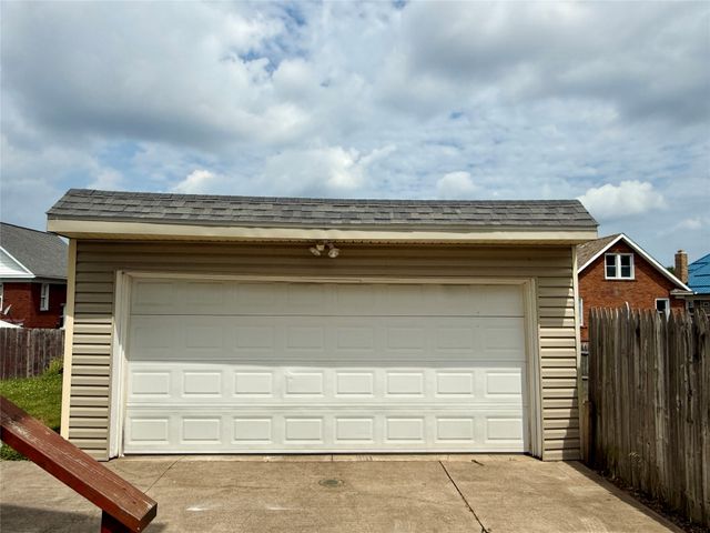 1328 PATTERSON Avenue, Erie, PA 16508