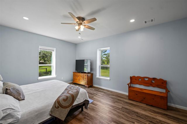 1416 Avenue L Avenue, Santa Fe, TX 77510