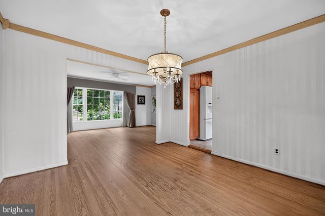 1 BUCKNELL DR, Cherry Hill, NJ 08034