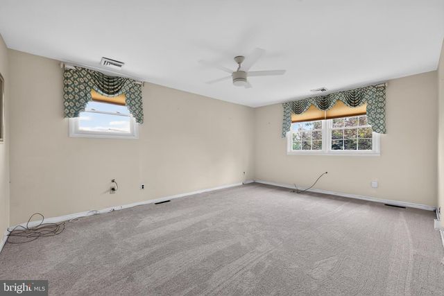 1 BUCKNELL DR, Cherry Hill, NJ 08034