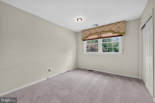 1 BUCKNELL DR, Cherry Hill, NJ 08034