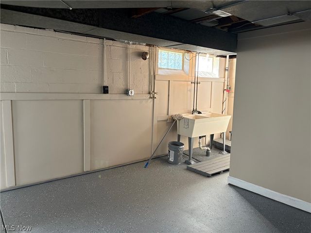 5116 Erwin Street, Maple Heights, OH 44137