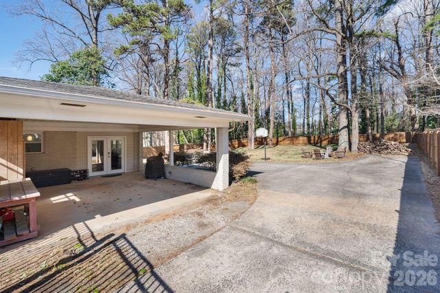 3318 Campbell Drive, Charlotte, NC 28205