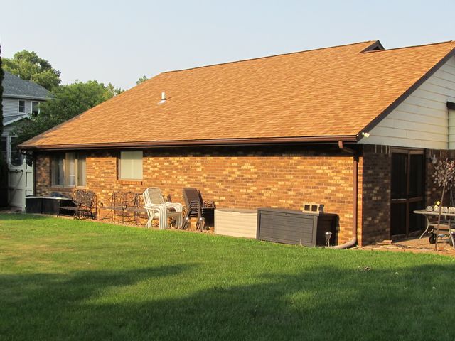 3707 77th Street Court, Moline, IL 61265