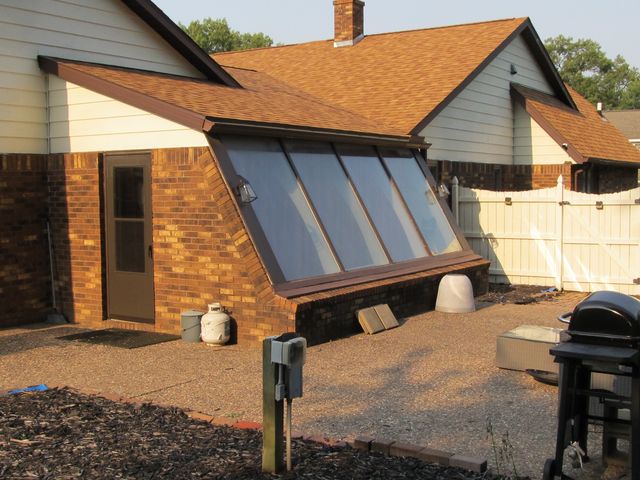 3707 77th Street Court, Moline, IL 61265