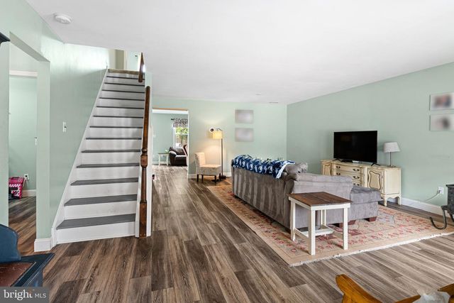 1374 BEECHDROP CT, Yardley, PA 19067