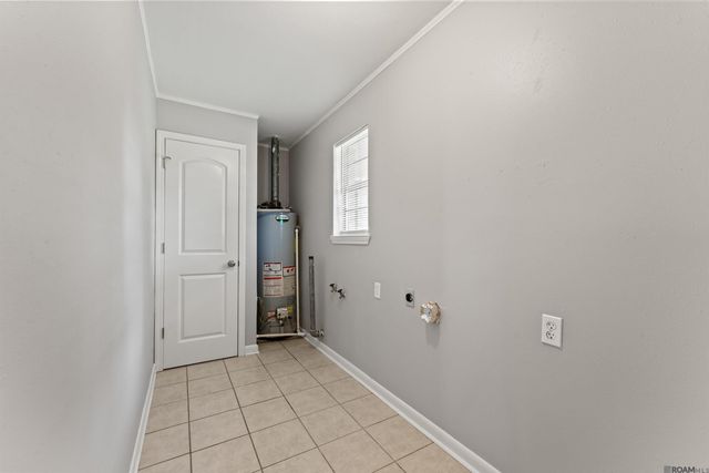 927 Robbie St, Denham Springs, LA 70726