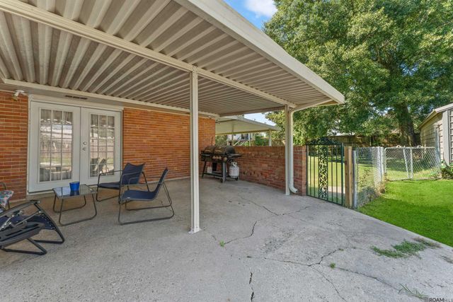 927 Robbie St, Denham Springs, LA 70726