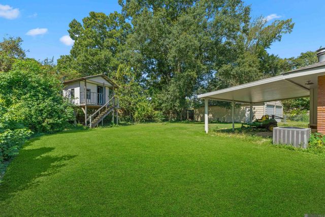 927 Robbie St, Denham Springs, LA 70726