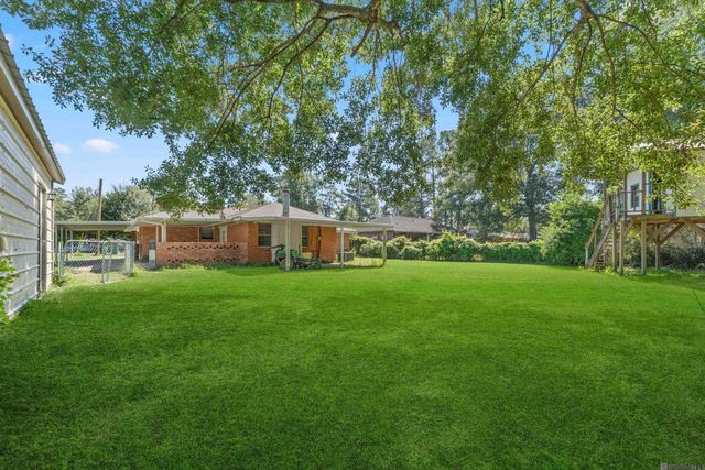 927 Robbie St, Denham Springs, LA 70726