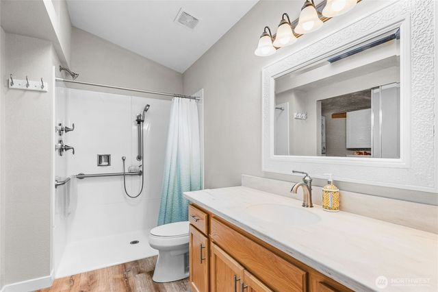 8040 Andover Lane SE, Tumwater, WA 98501
