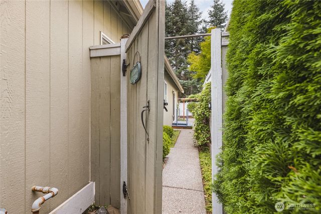 8040 Andover Lane SE, Tumwater, WA 98501