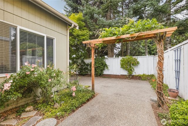 8040 Andover Lane SE, Tumwater, WA 98501
