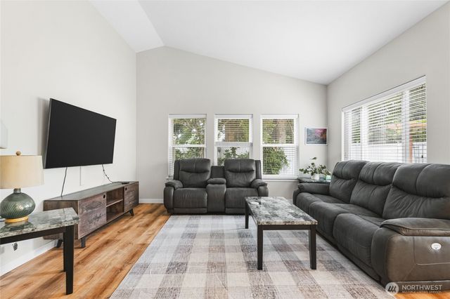8040 Andover Lane SE, Tumwater, WA 98501